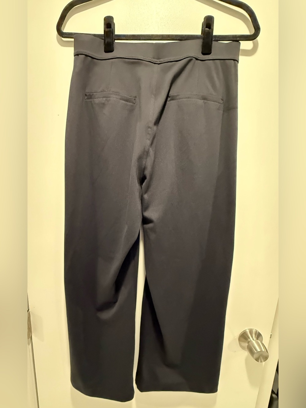 Halara Flex™ DayStretch High
Waisted Pocket Straight Leg Work - Picture 6 of 8
